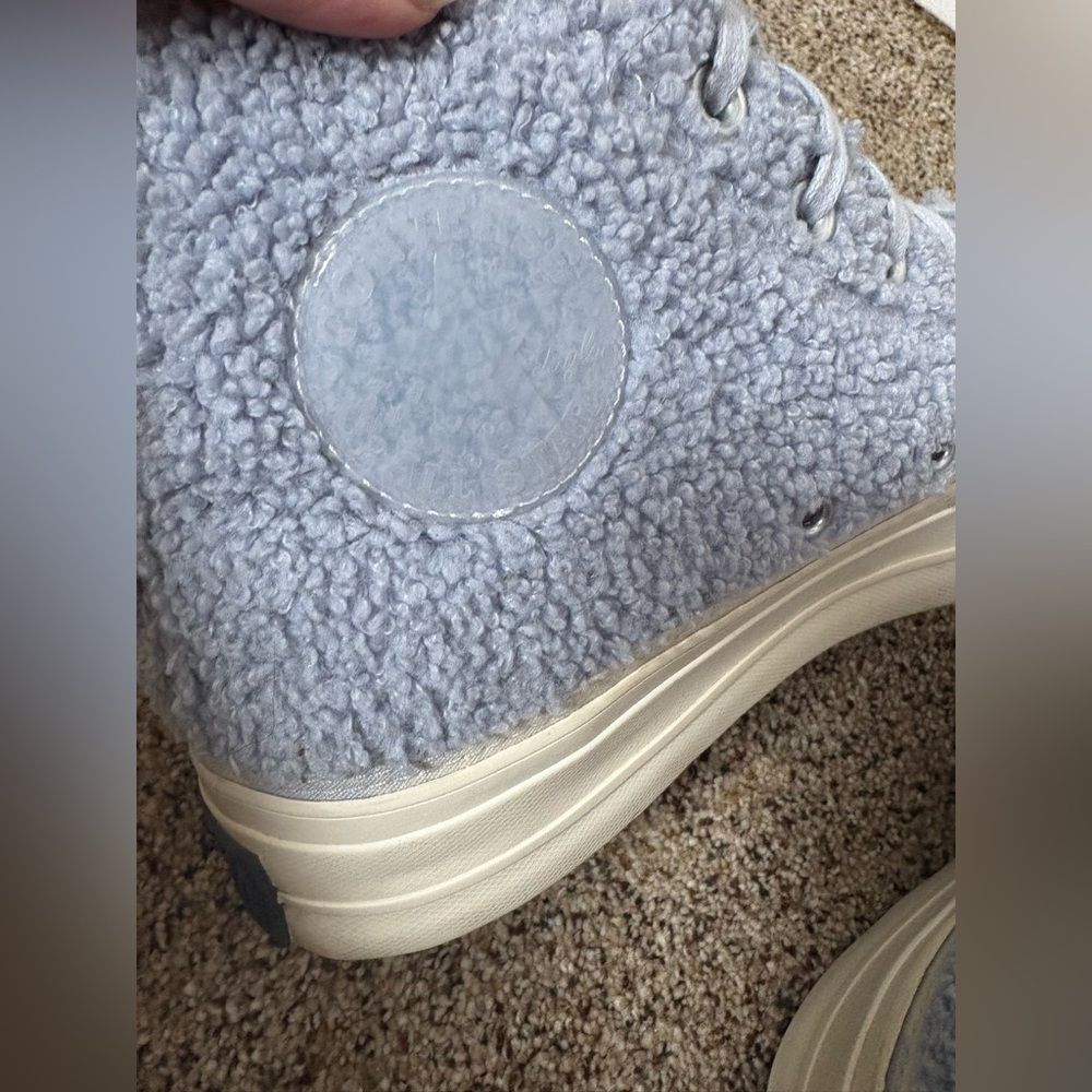 Converse Chuck Taylor All-Star Hi Lift ‘Cozy Club’ Trainer Fuzzy Sherpa Platform - Picture 7 of 10